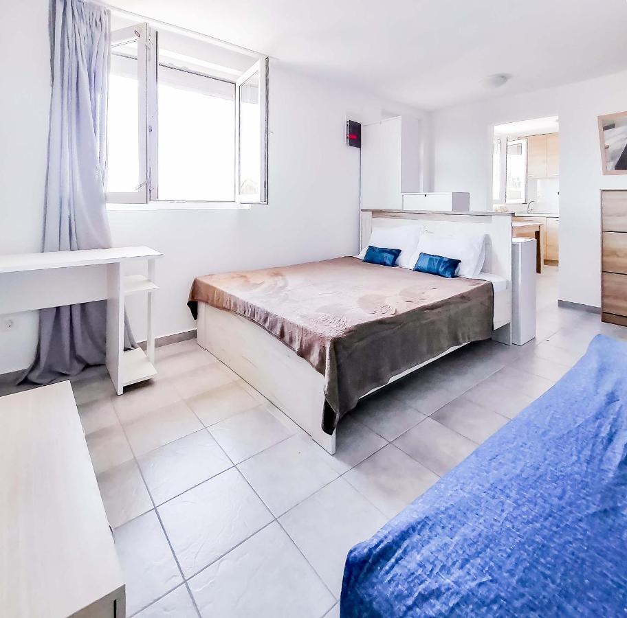 Apartments Siesta Tivat Exterior photo